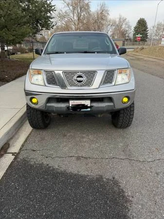 2005 Nissan Frontier 2nd Gen - Image 9 of 11