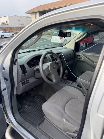 2005 Nissan Frontier 2nd Gen - Image 5 of 11