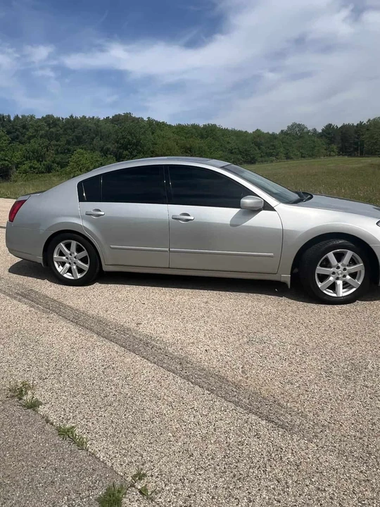 2005 Nissan Maxima 6th Gen - Image 2 of 17