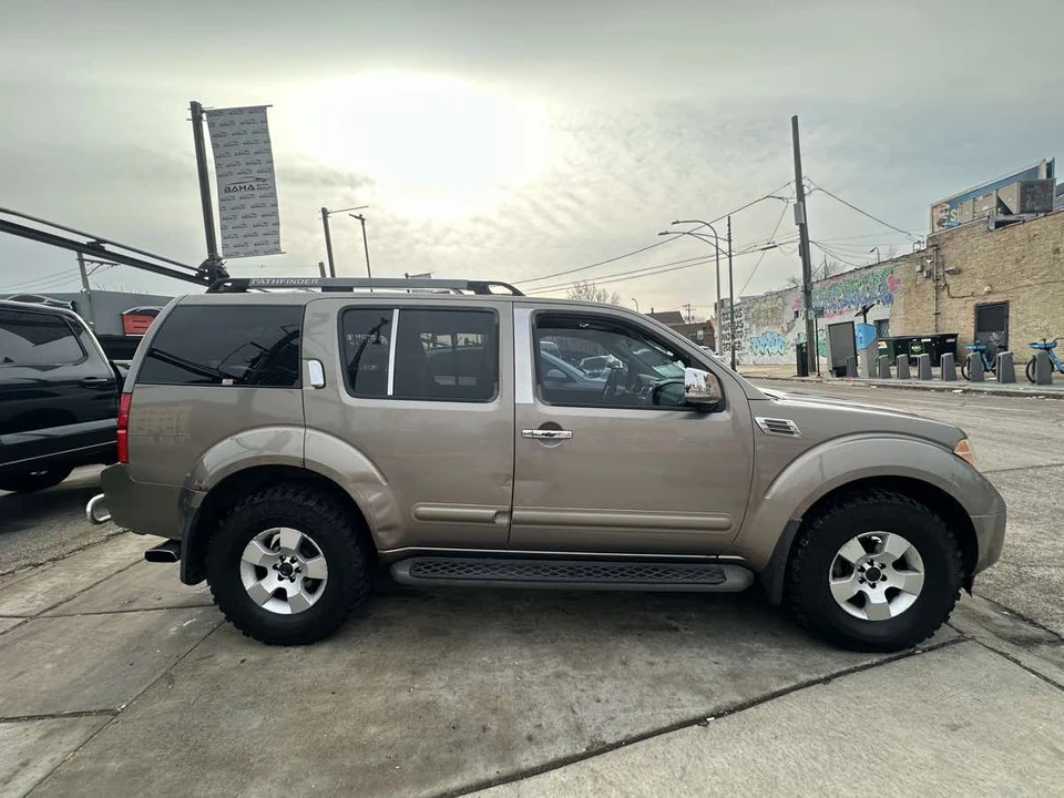 2005 Nissan Pathfinder 3rd Gen - Image 7 of 18