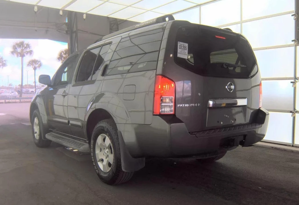 2005 Nissan Pathfinder 3rd Gen - Image 8 of 12