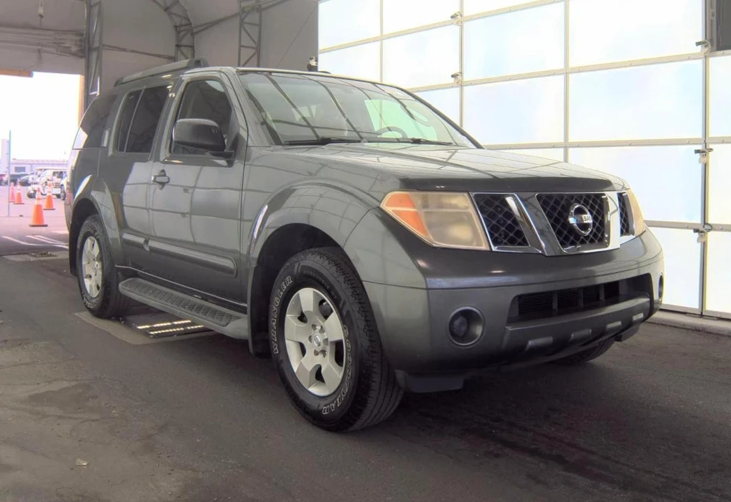 2005 Nissan Pathfinder 3rd Gen - Image 4 of 12