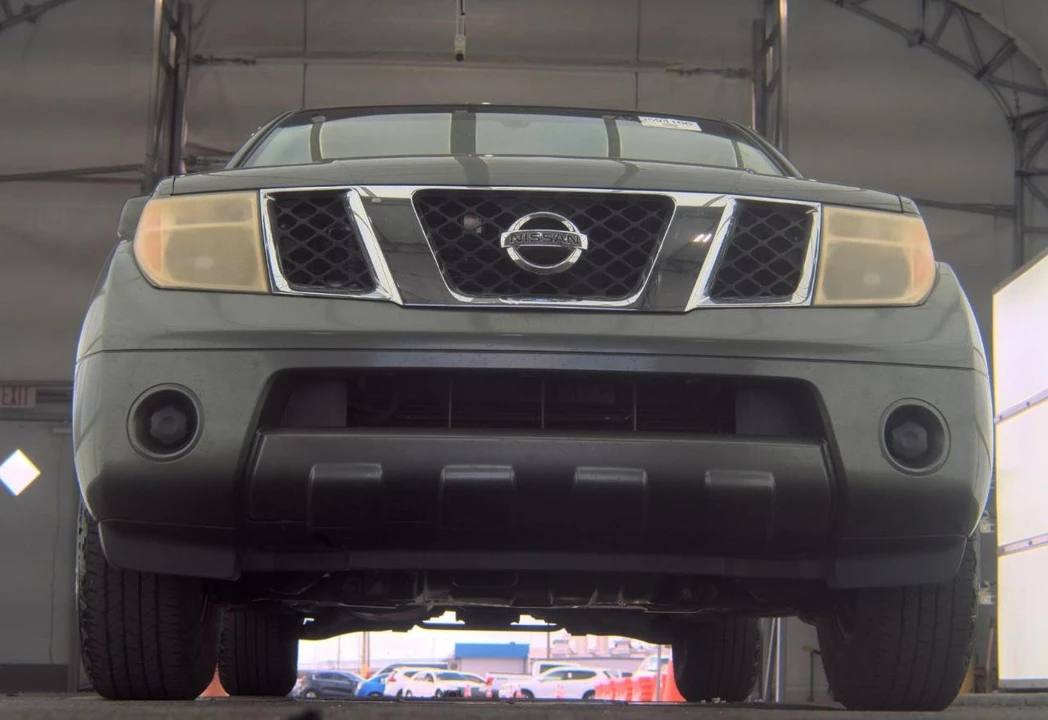 2005 Nissan Pathfinder 3rd Gen - Image 3 of 12