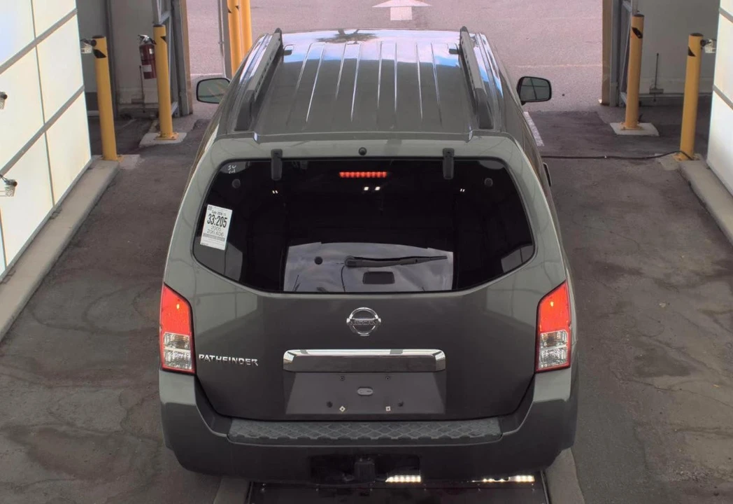 2005 Nissan Pathfinder 3rd Gen - Image 6 of 12