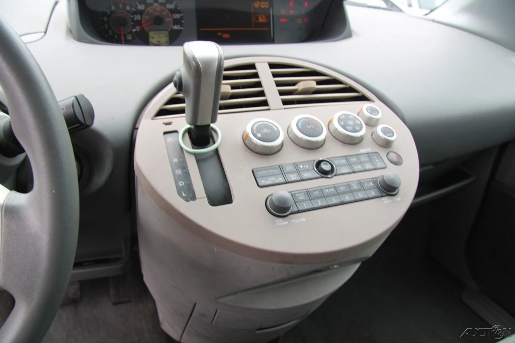 2005 Nissan Quest - Image 17 of 21