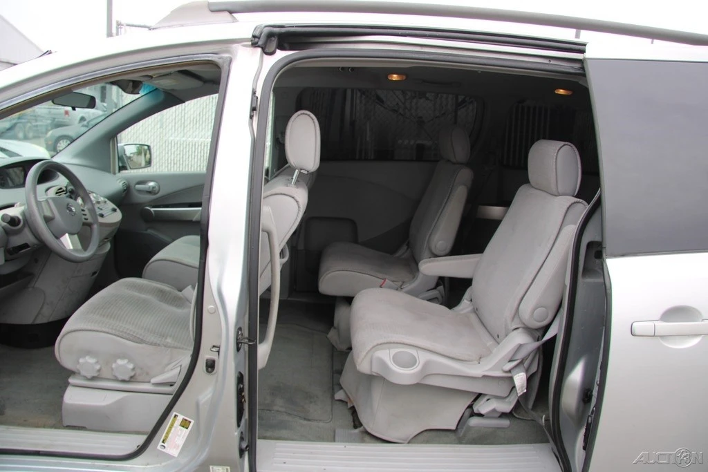 2005 Nissan Quest - Image 18 of 21