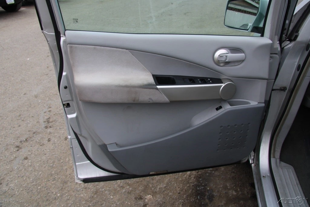 2005 Nissan Quest - Image 11 of 21