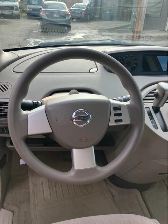 2005 Nissan Quest - Image 6 of 11