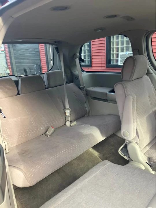 2005 Nissan Quest - Image 10 of 11
