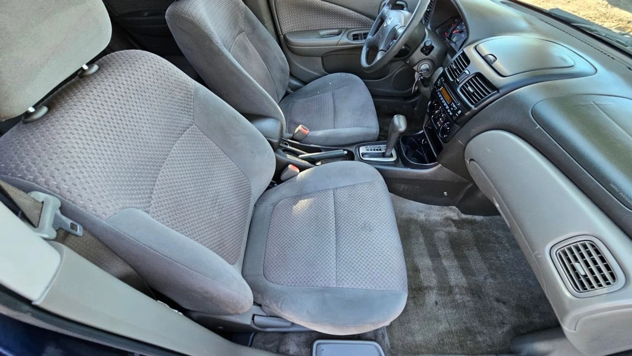 2005 Nissan Sentra 5th Gen - Image 15 of 21
