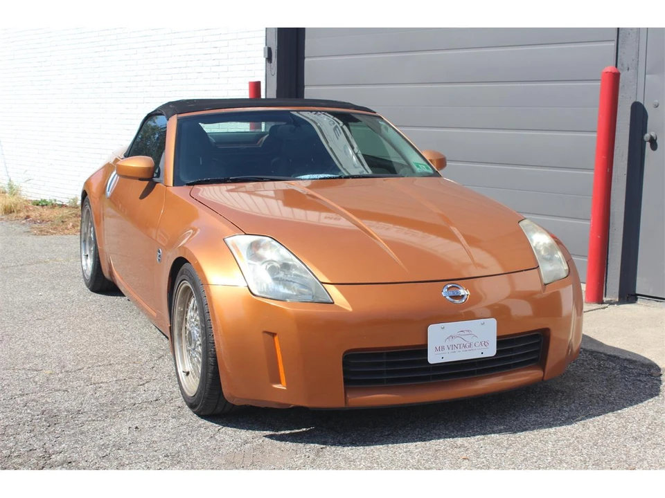 2005 Nissan 350Z 5th Gen - Image 2 of 31