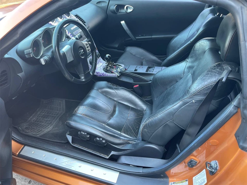 2005 Nissan 350Z 5th Gen - Image 13 of 31