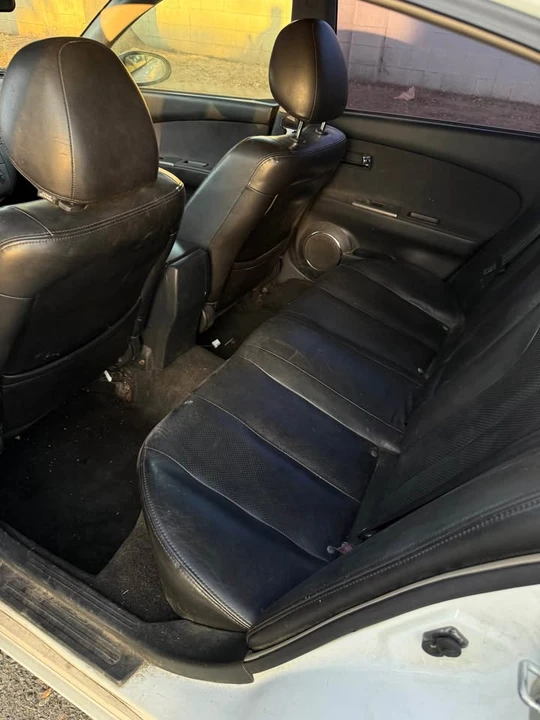 2005 Dodge Avenger Sedan - Image 5 of 5