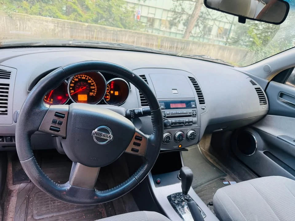 2005 Nissan Altima 3rd Gen - Image 5 of 8