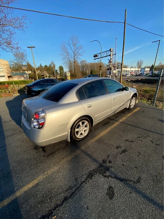 2005 Nissan Altima 3rd Gen - Image 3 of 9