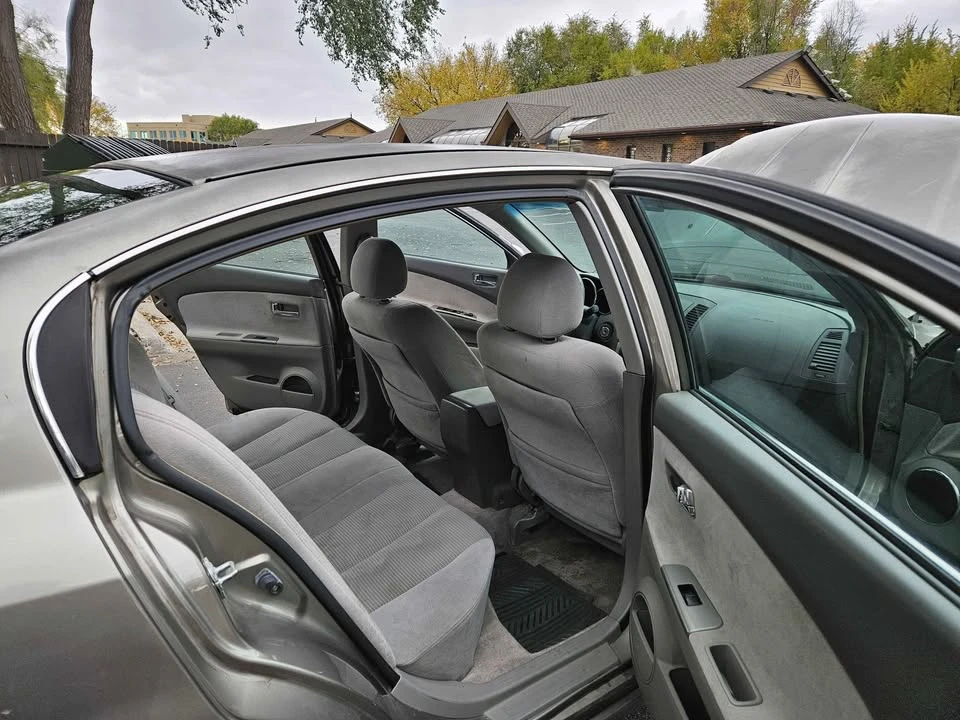 2005 Nissan Altima 3rd Gen - Image 8 of 12
