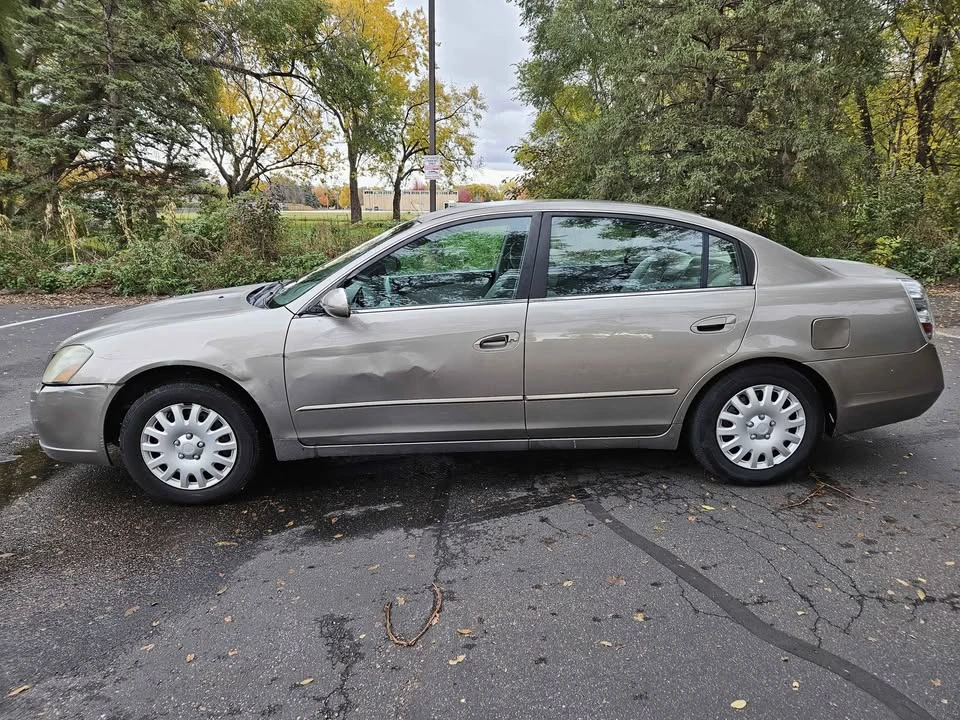 2005 Nissan Altima 3rd Gen - Image 3 of 12