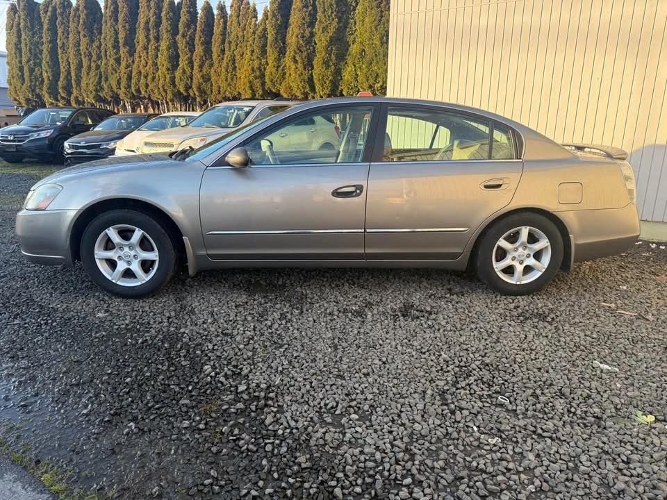 2005 Nissan Altima 3rd Gen - Image 2 of 7