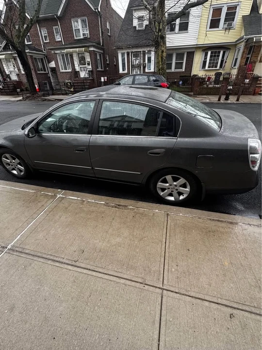 2005 Nissan Altima 3rd Gen - Image 3 of 17