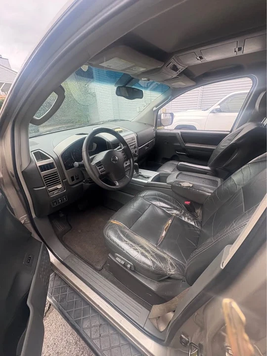 2005 Nissan Armada - Image 6 of 6