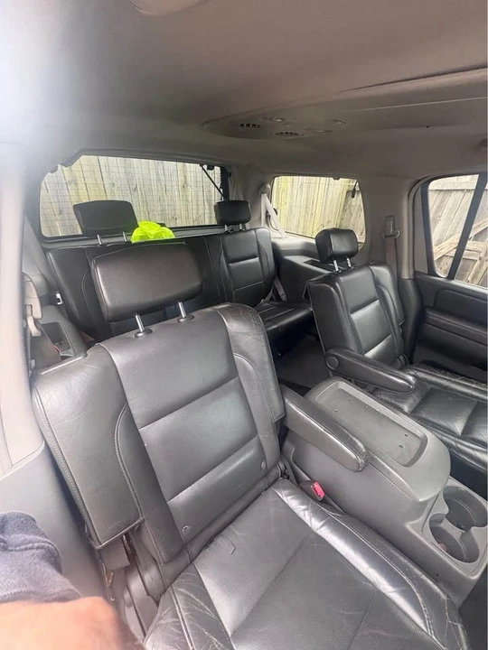2005 Nissan Armada - Image 2 of 6