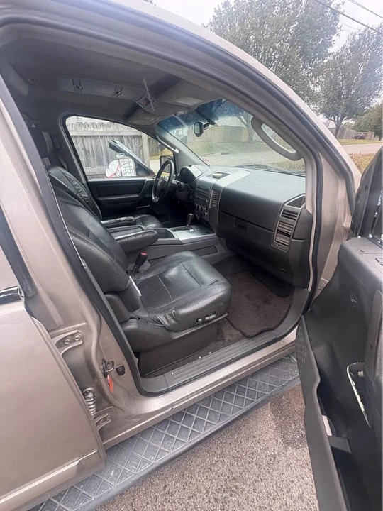2005 Nissan Armada - Image 4 of 6