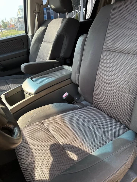 2005 Nissan Armada - Image 4 of 6