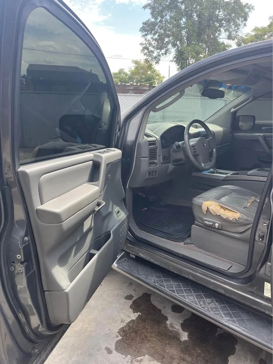 2005 Nissan Armada - Image 5 of 12