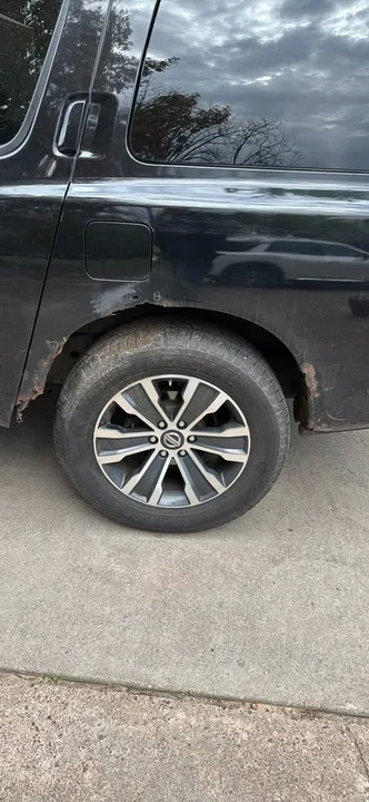2005 Nissan Armada - Image 5 of 8