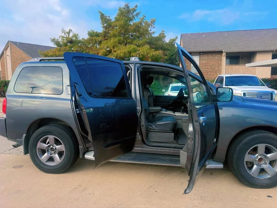 2005 Nissan Armada - Image 6 of 8