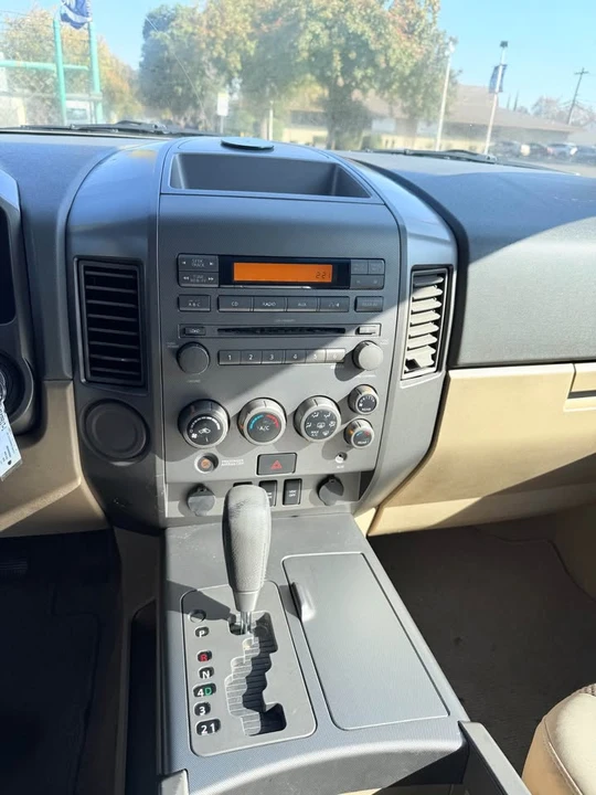 2005 Nissan Armada - Image 6 of 10