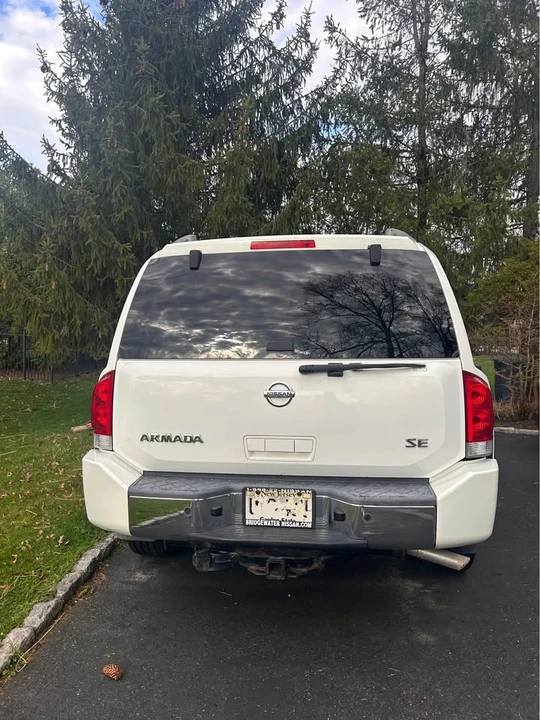 2005 Nissan Armada - Image 5 of 6