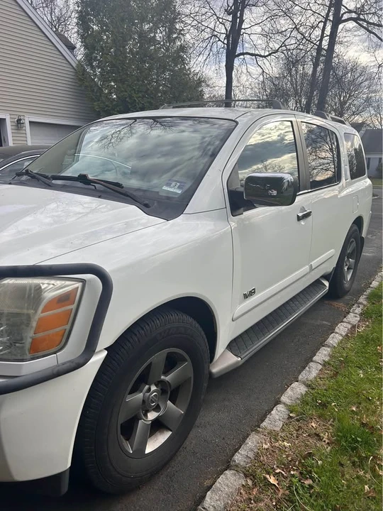 2005 Nissan Armada - Image 2 of 6