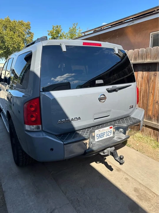 2005 Nissan Armada - Image 2 of 11