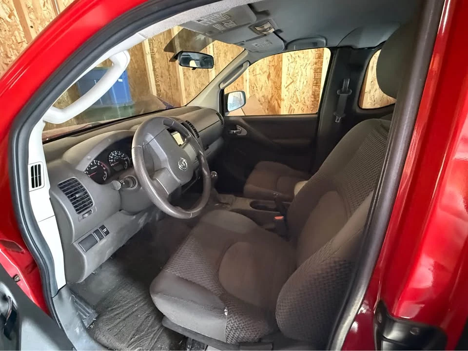 2005 Nissan Frontier 2nd Gen - Image 4 of 10