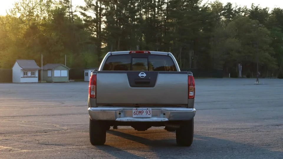 2005 Nissan Frontier 2nd Gen - Image 4 of 12