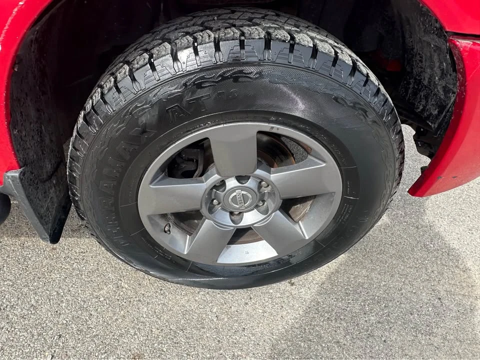 2005 Nissan Frontier 2nd Gen - Image 15 of 17