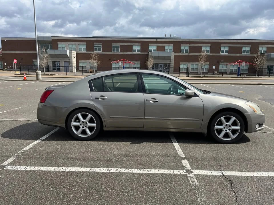 2005 Nissan Maxima 6th Gen - Image 5 of 13