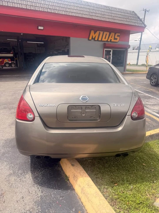 2005 Nissan Maxima 6th Gen - Image 14 of 16
