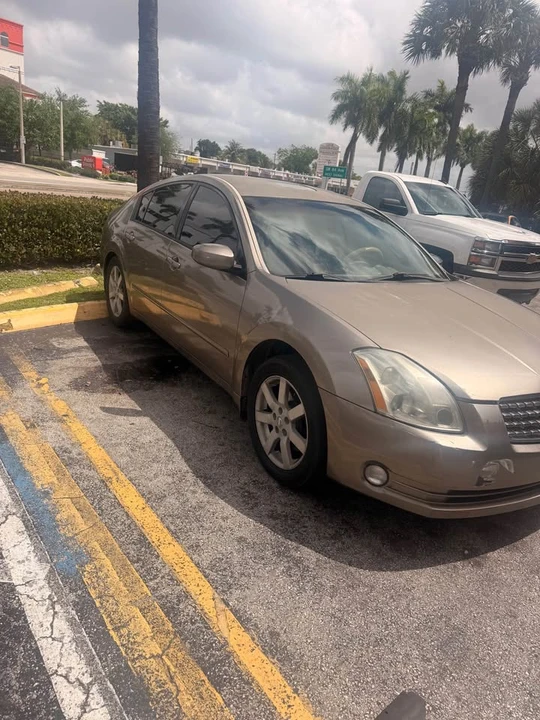 2005 Nissan Maxima 6th Gen - Image 13 of 16