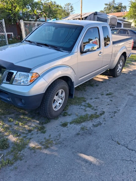 2005 Nissan Frontier 2nd Gen - Image 9 of 10