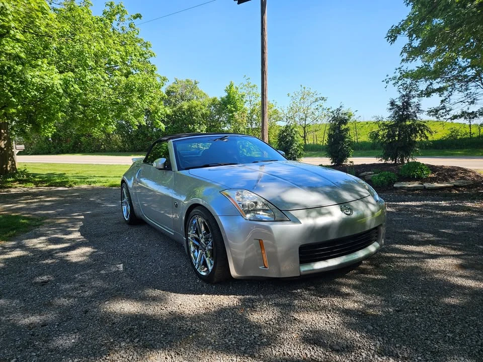 2005 Nissan 350Z 5th Gen - Image 2 of 10