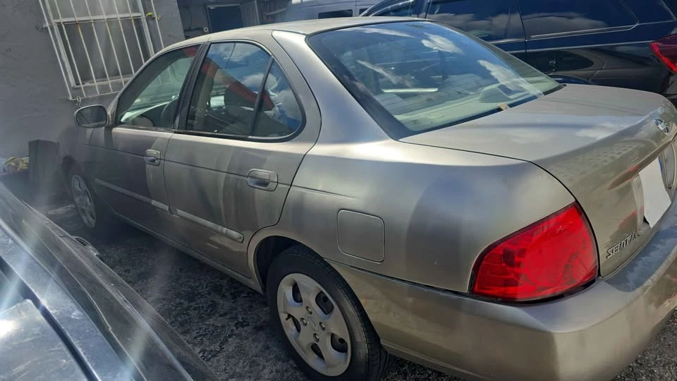 2005 Nissan Sentra 5th Gen - Image 2 of 7