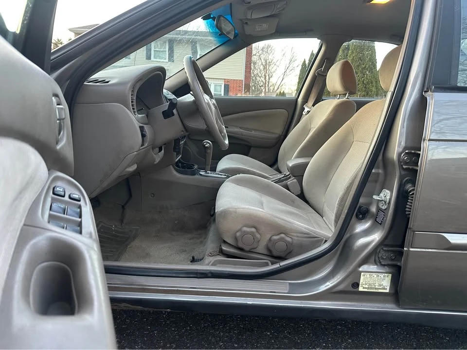 2005 Nissan Sentra 5th Gen - Image 9 of 14
