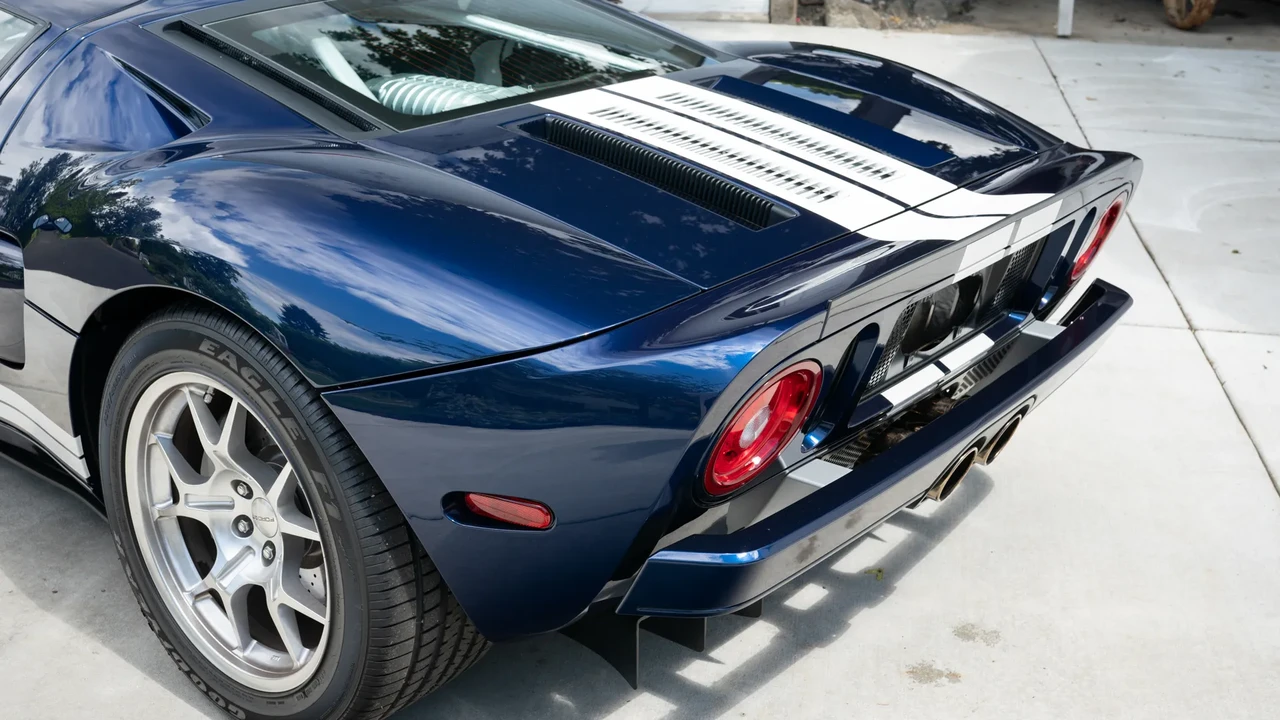 2005 Ford GT 1st Gen - Image 23 of 31