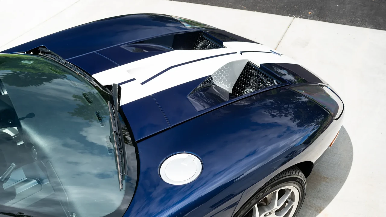 2005 Ford GT 1st Gen - Image 21 of 31