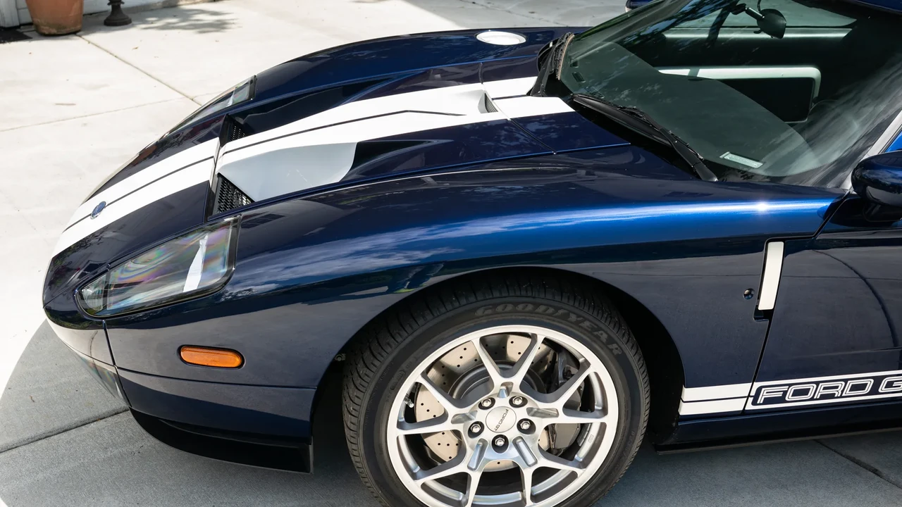 2005 Ford GT 1st Gen - Image 20 of 31