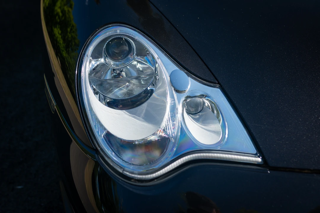 2005 Porsche 996 Turbo - Image 14 of 31