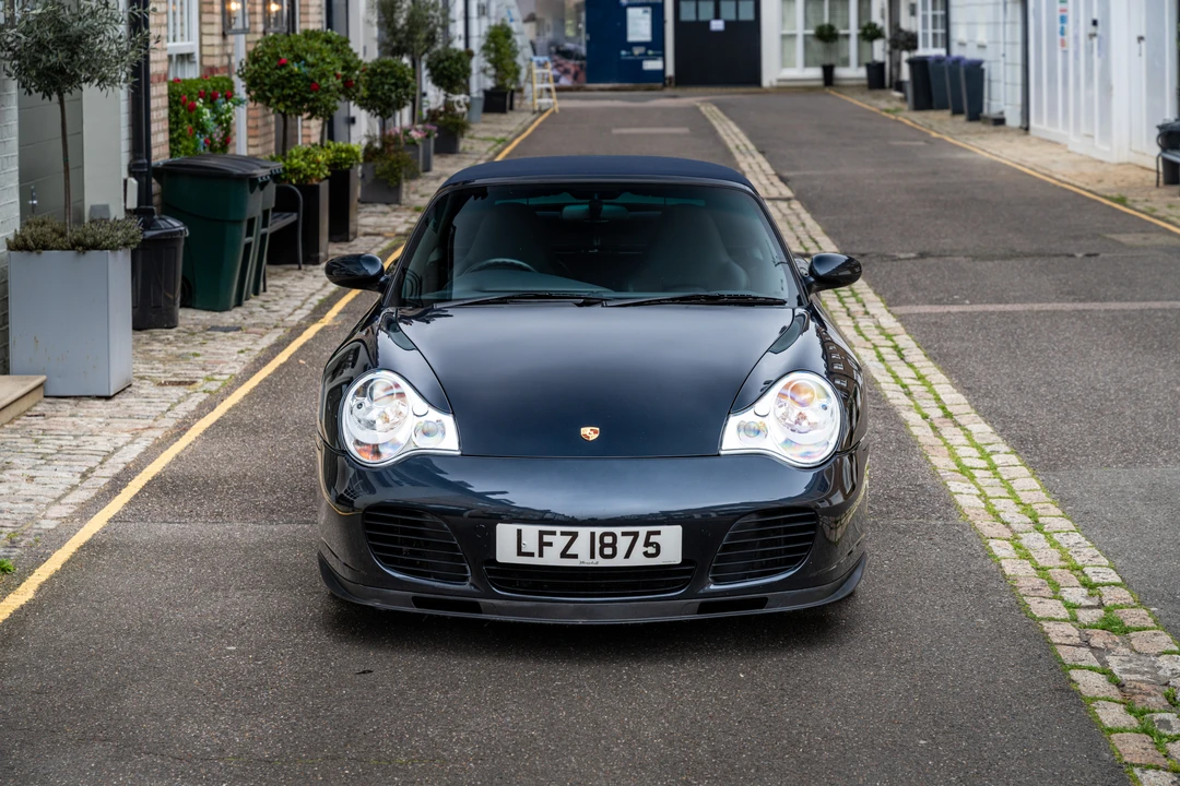 2005 Porsche 996 Turbo - Image 17 of 31