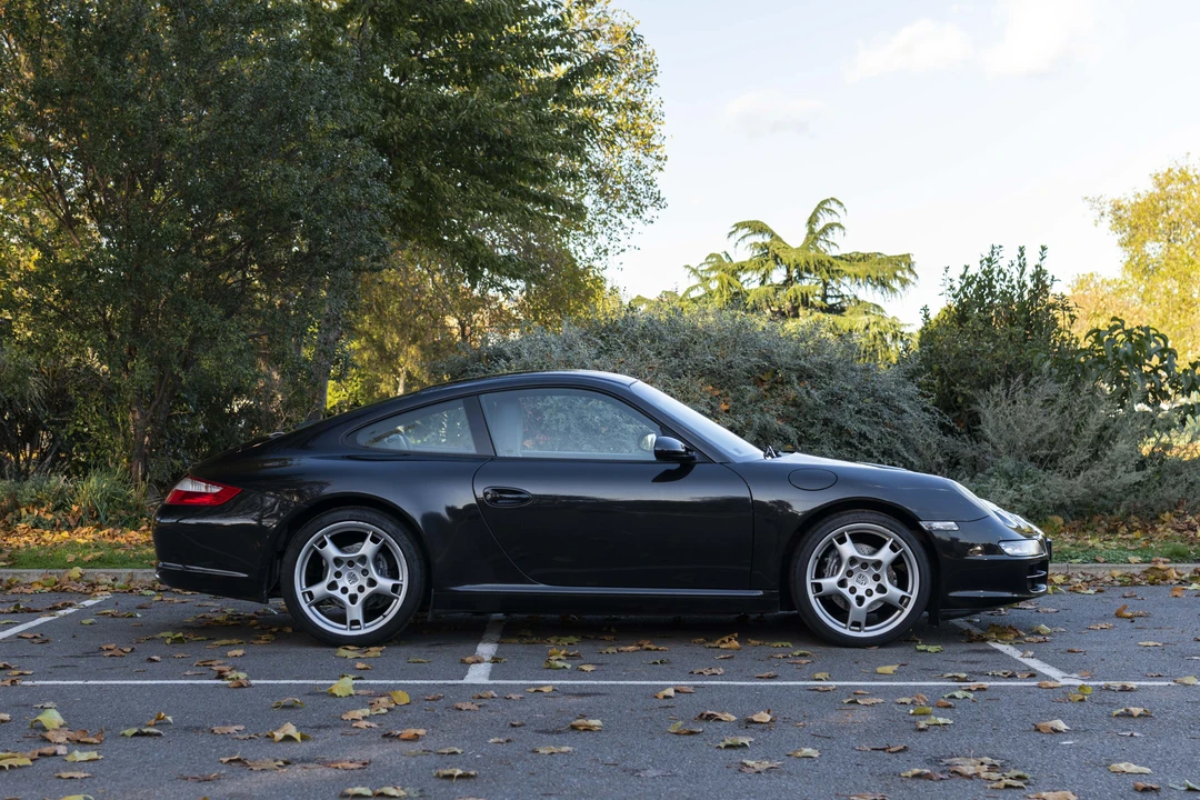 2005 Porsche 997 Carrera - Image 9 of 31